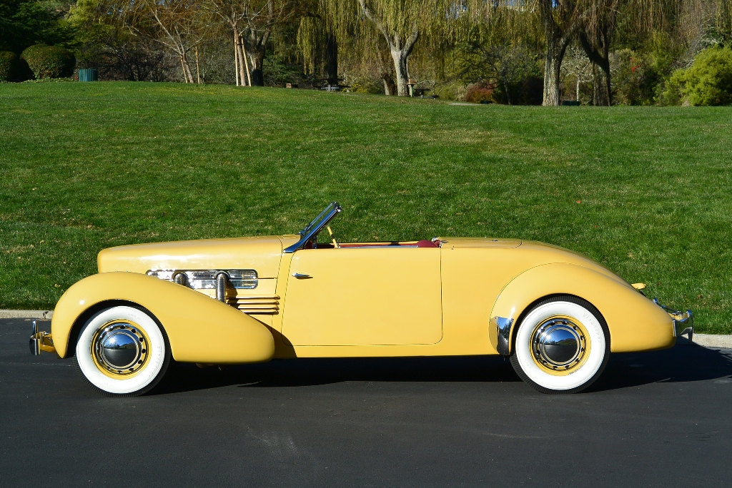1937-Cord-812-SC-Cabriolet-Sportsman-62.jpg